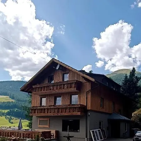 Alpen Salzburg Apartment Lessach